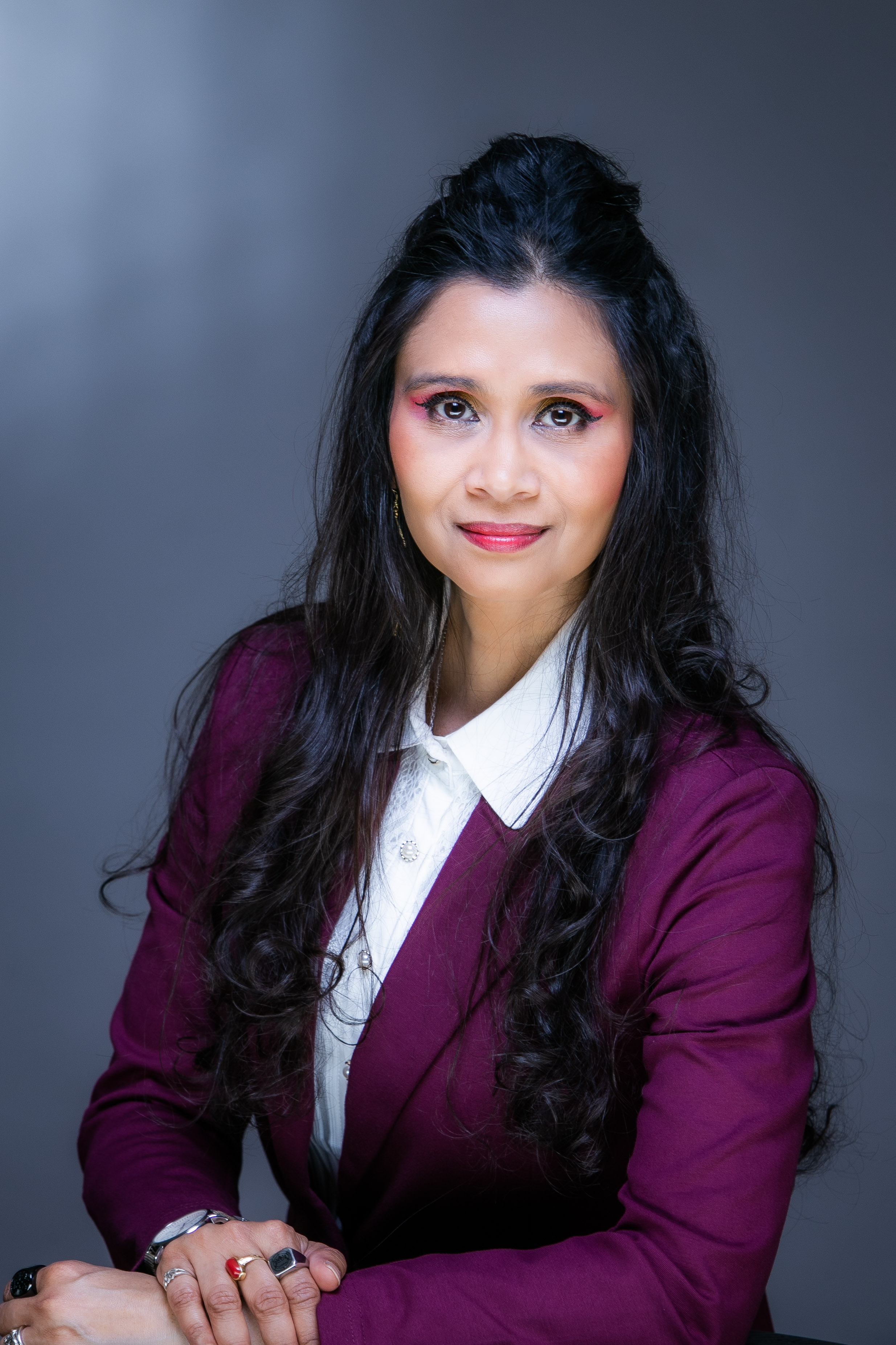 Luki Belle Author